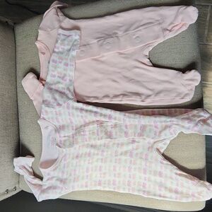 USED Simply Magnetic Me Newborn onsies  READ INFO